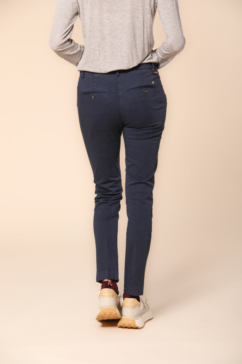 New York Slim women's chino pants in satin slim fit ①