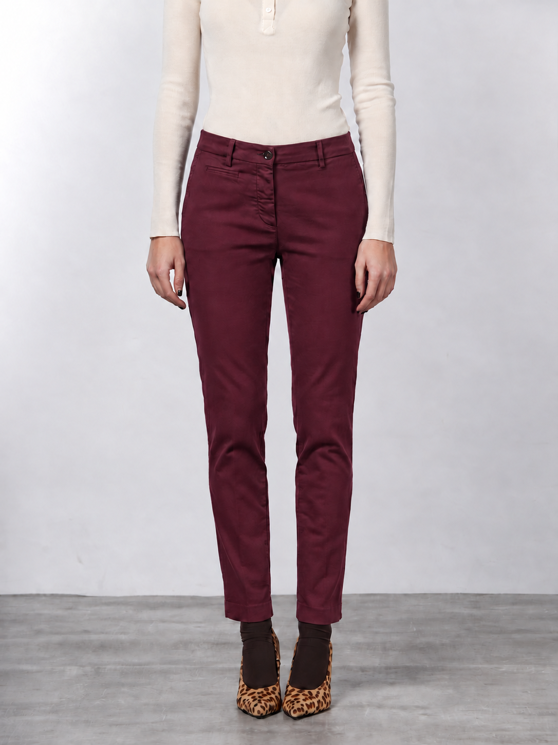 New York Slim pantalon chino femme en satin slim fit ①
