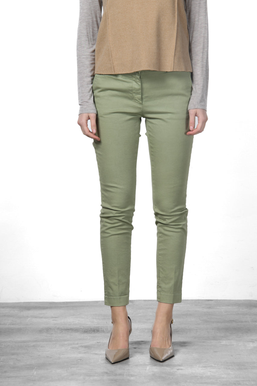 New York Slim pantalone chino donna in raso slim fit ①