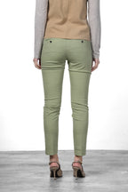 New York Slim pantalone chino donna in raso slim fit ①