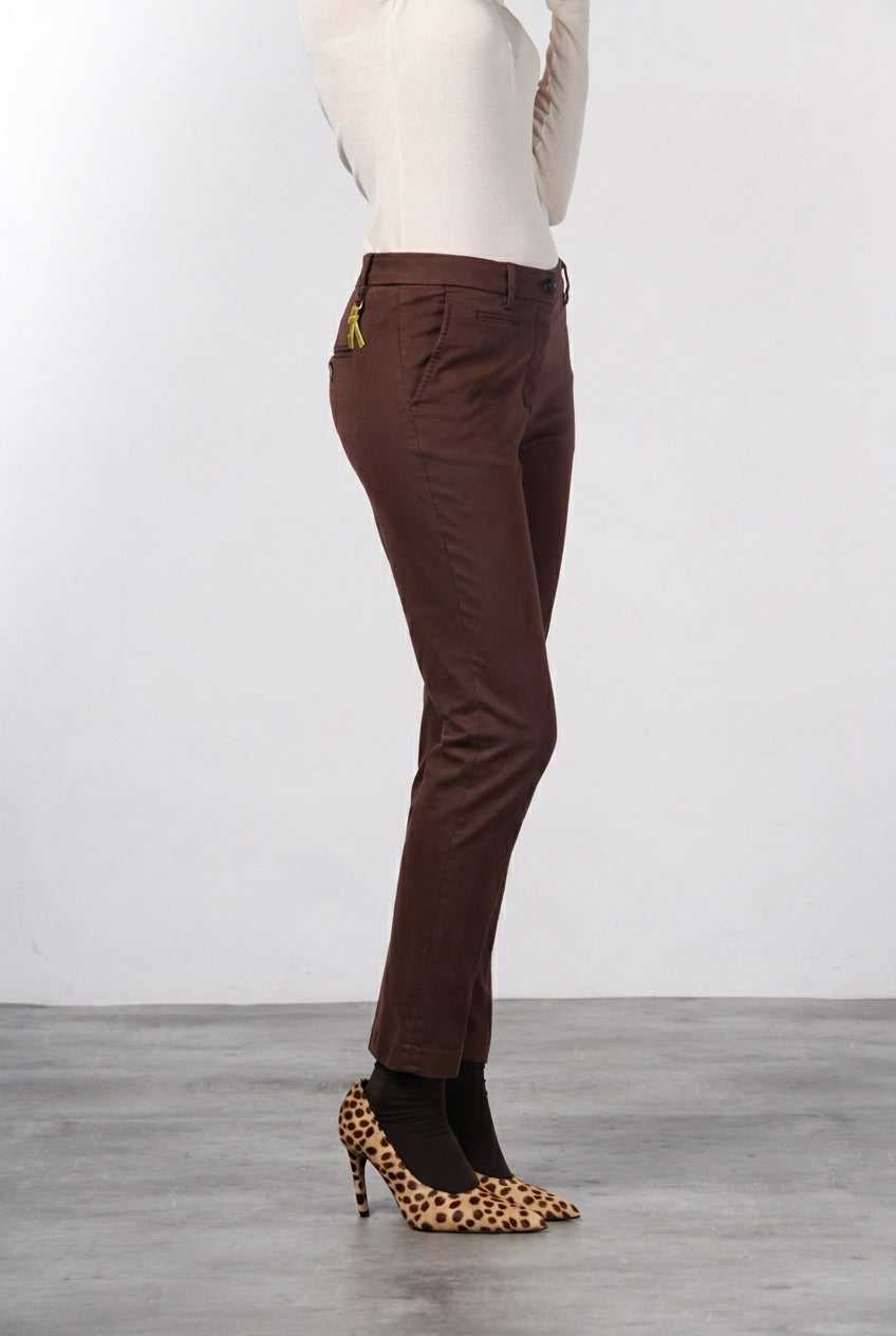New York Slim pantalone chino donna in raso slim fit ①