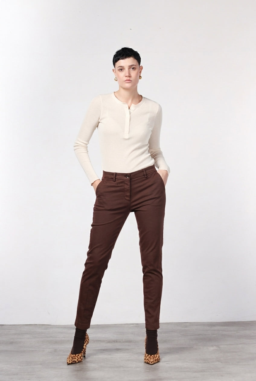 New York Slim pantalone chino donna in raso slim fit ①