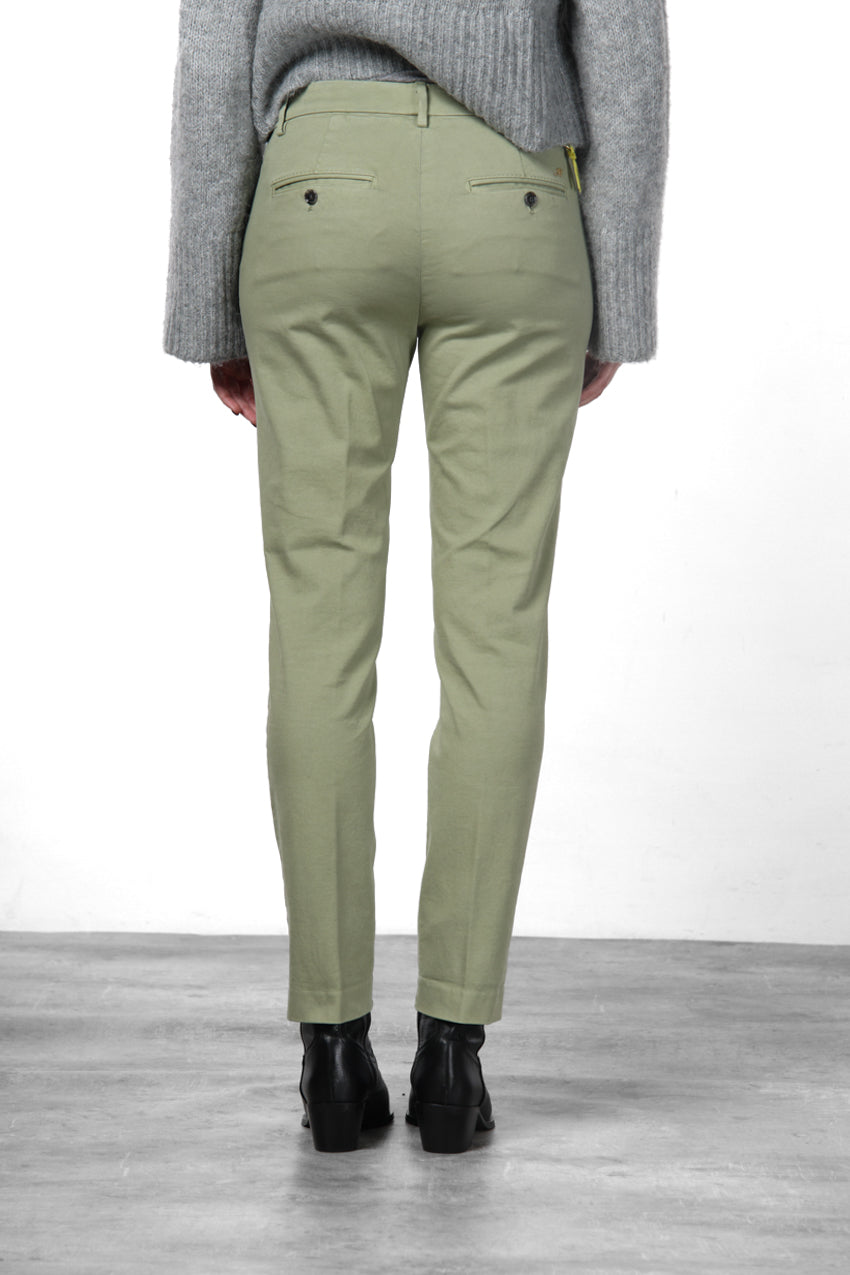 New York Slim pantalone chino donna in raso slim fit ①