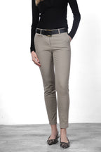 New York Slim women’s chino pants in satin with slim fit ①
