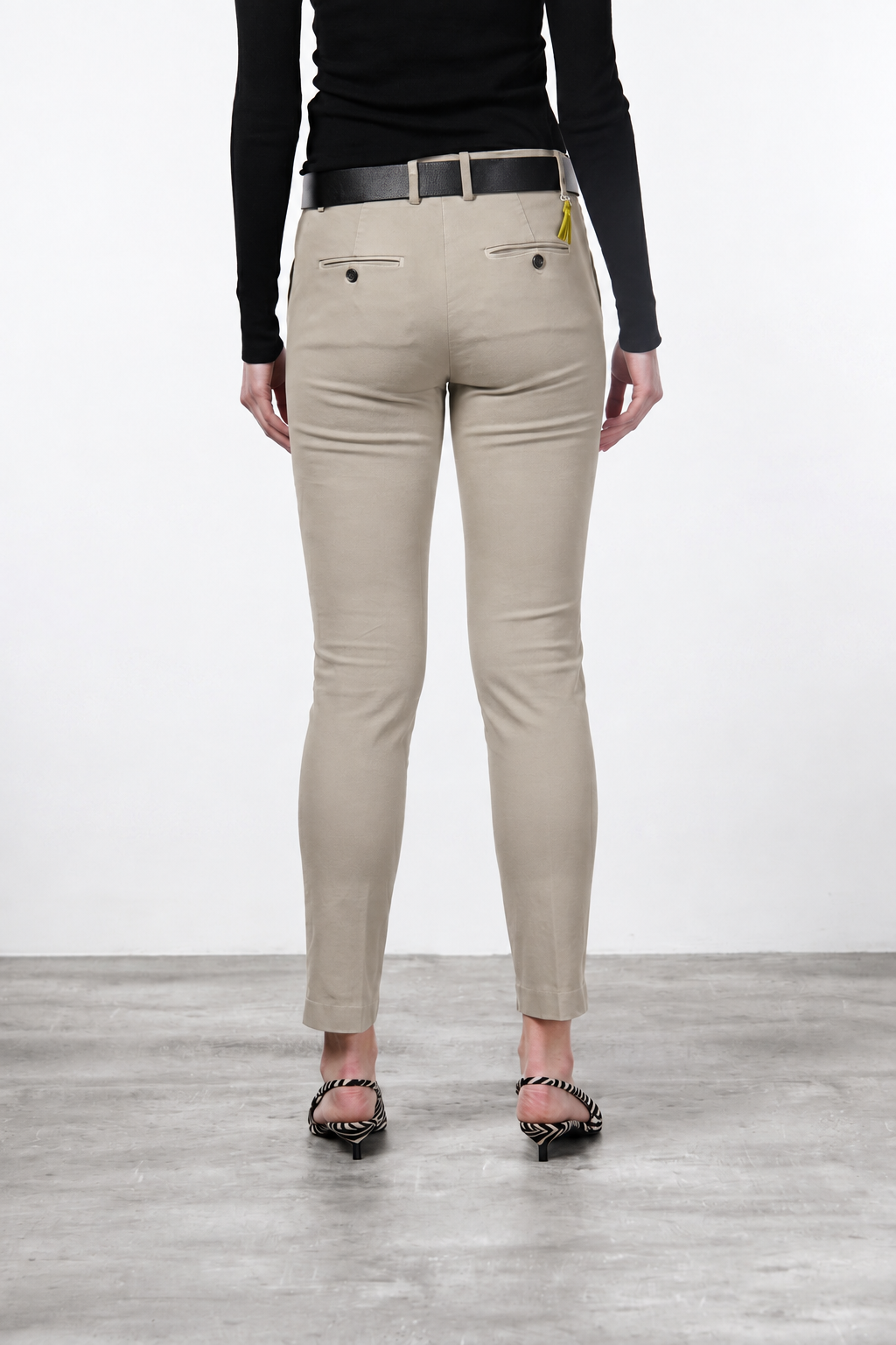 New York Slim pantalone chino donna in raso slim fit ①
