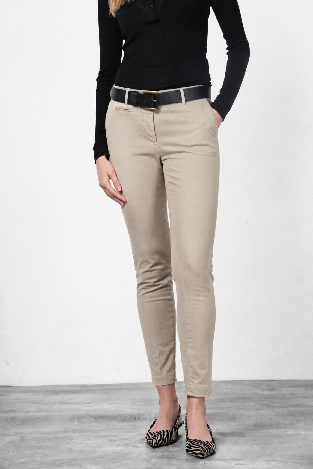 New York Slim pantalone chino donna in raso slim fit ①