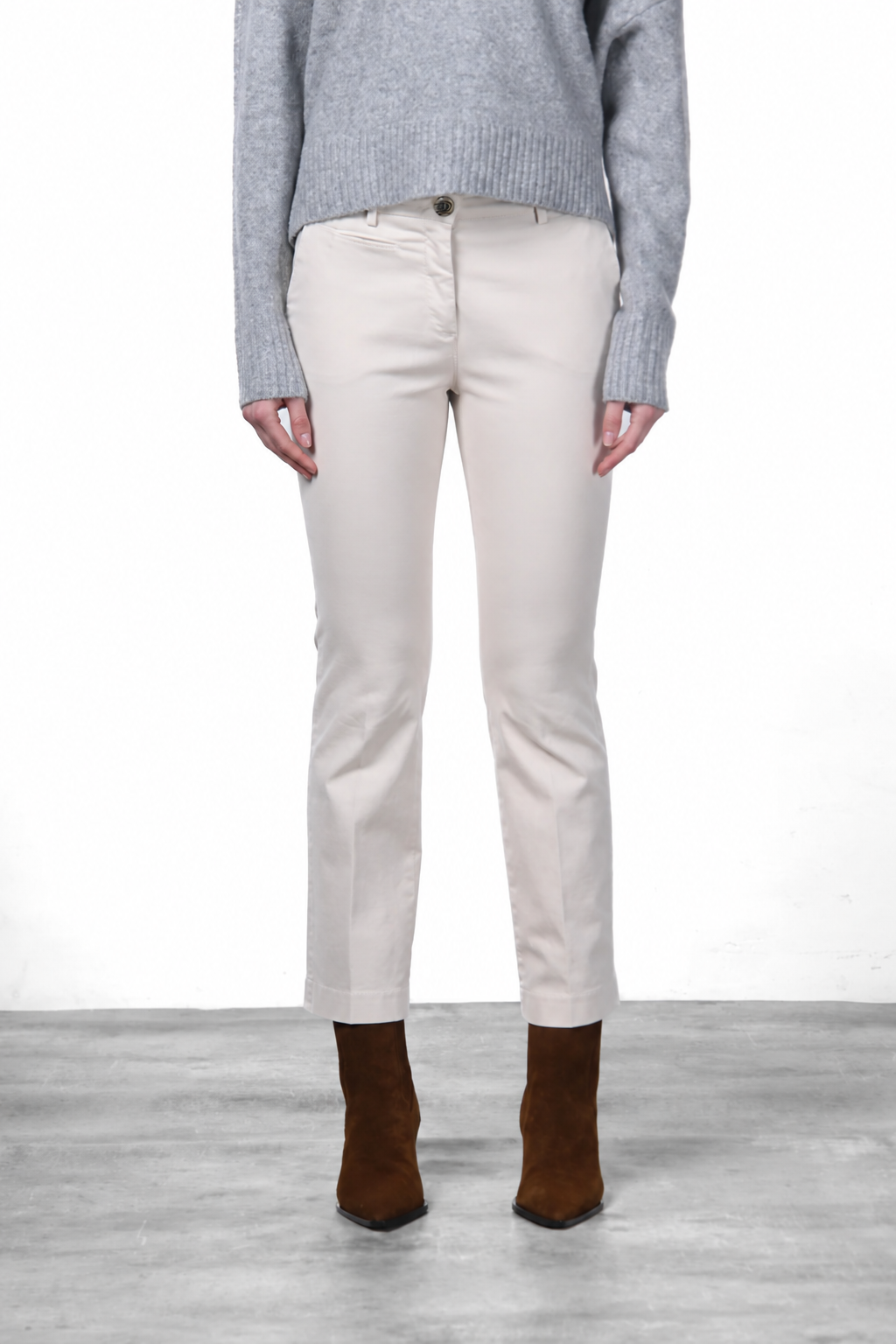 New York Trumpet pantalon chino femme en gabardine, coupe slim ①