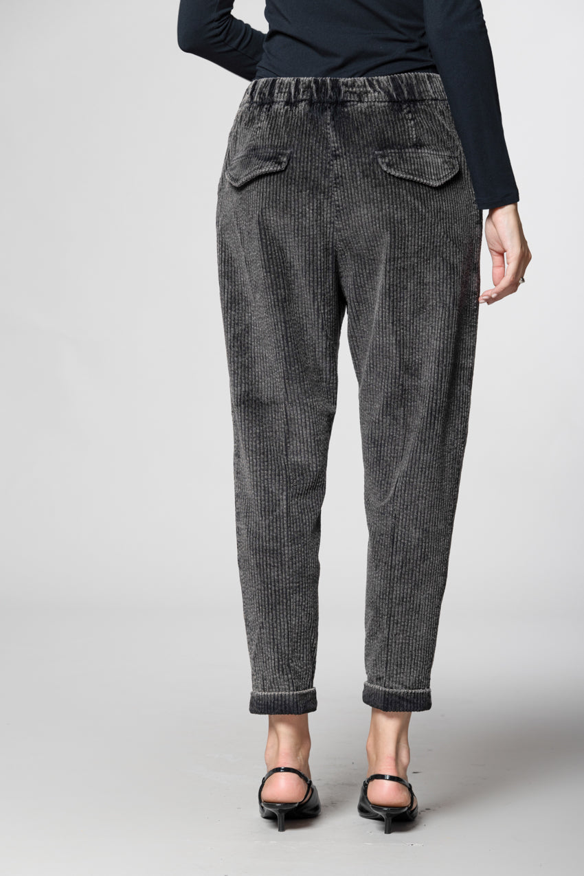 Malibu Jogger City women’s chino trousers in corduroy relaxed fit