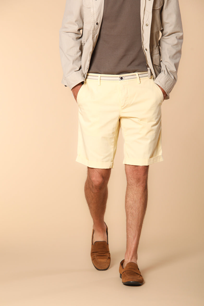 Torino Summer Herren-Bermuda-Chino aus Stretch-Satin Slim Fit