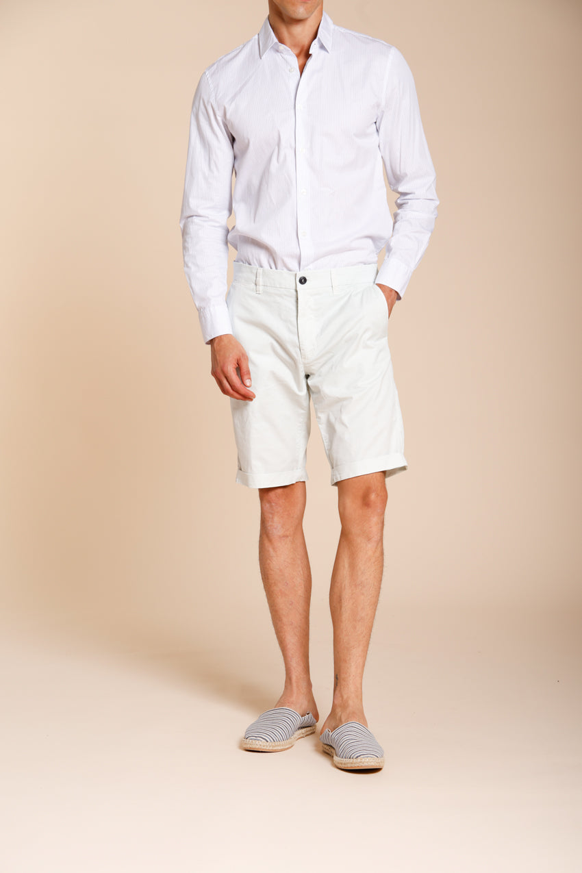 London men's chino bermuda in stretch gabardine regular fit ①