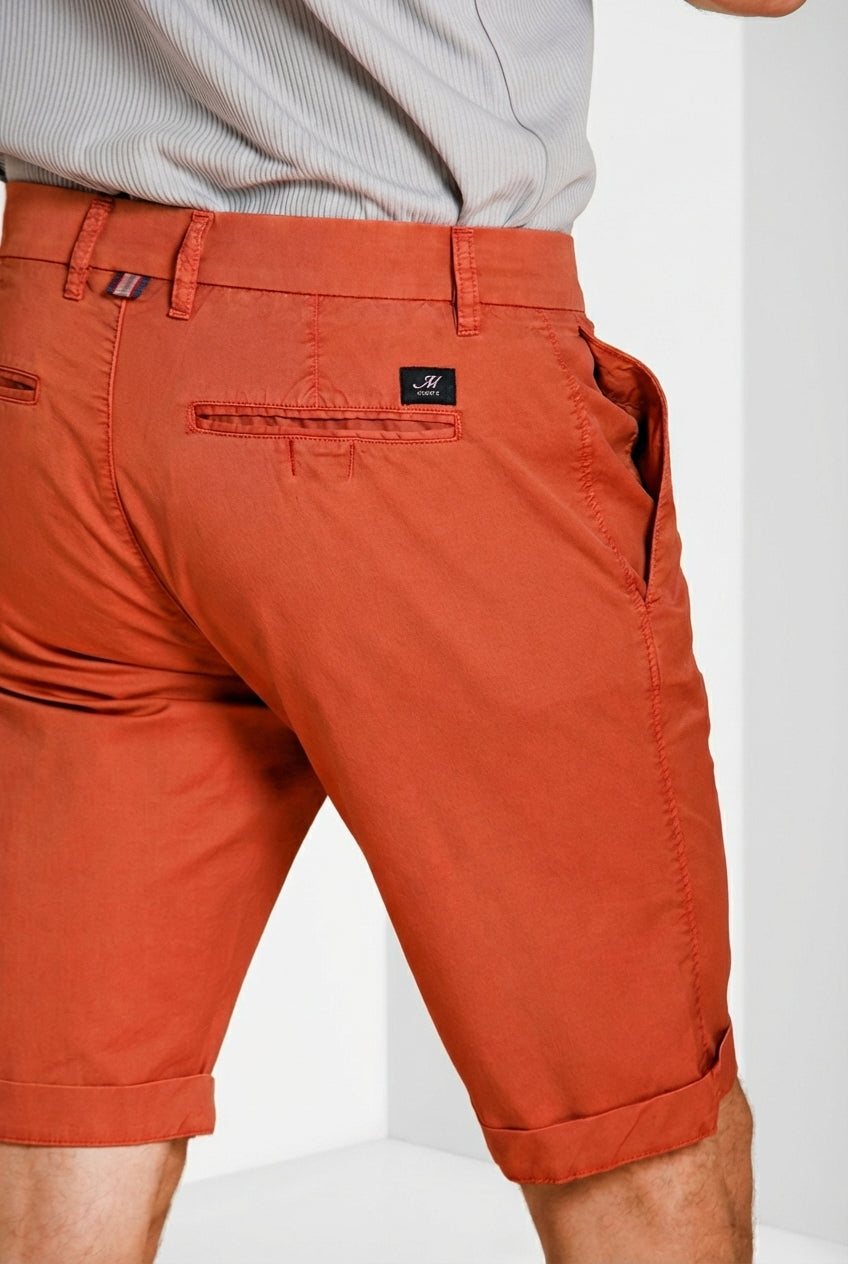 London men's chino bermuda in stretch gabardine regular fit ①