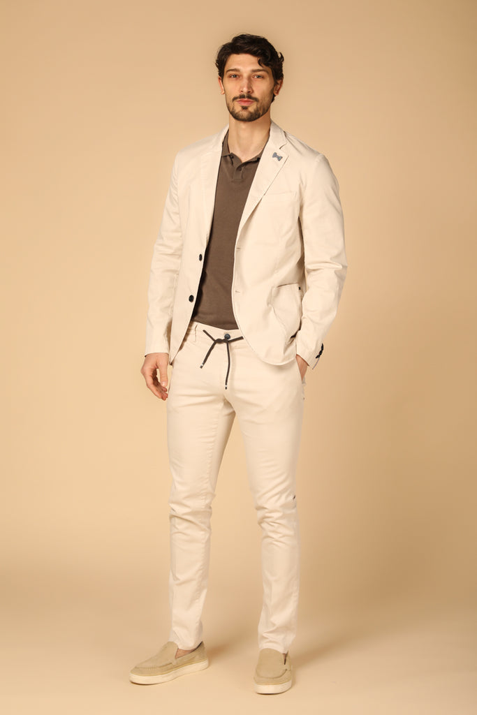Image 2 of Mason's men's Da Vinci Summer model blazer in light stucco color, regular fit