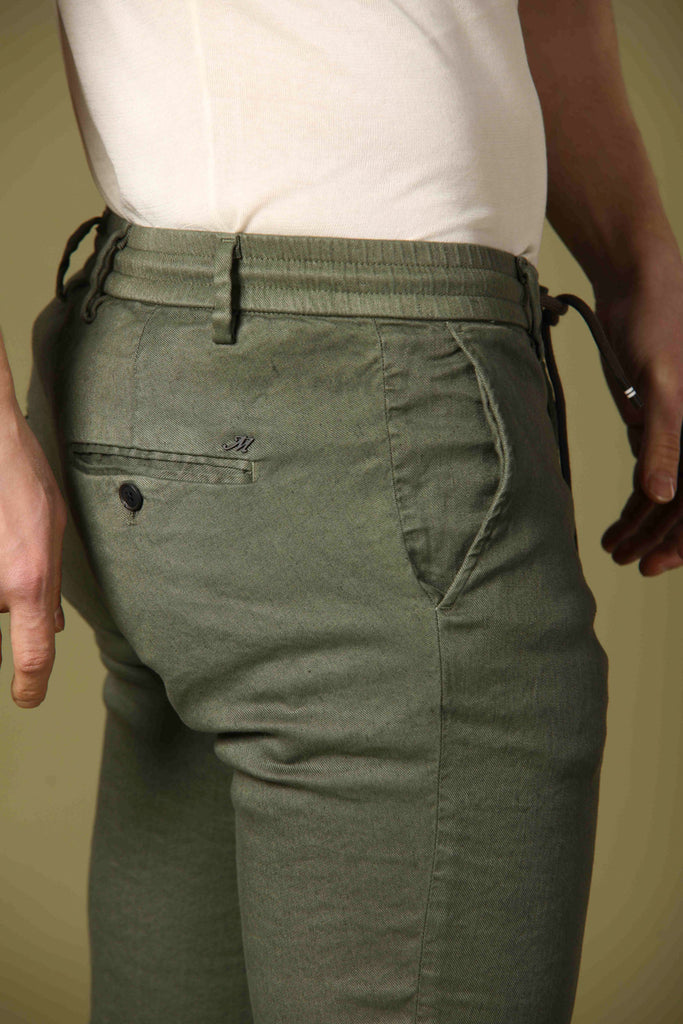 Image 4 of men's Milan Jogger chino pants in extra slim fit by Mason's, in green.