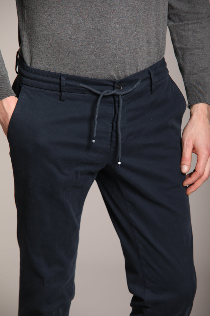Foto 2 Milano Jogger pantalone chino uomo in gabardina stretch extra slim fit
