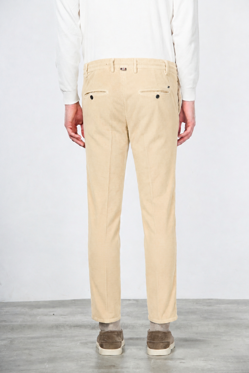 Milano Jogger men’s chino pants in 500-wale corduroy extra slim fit