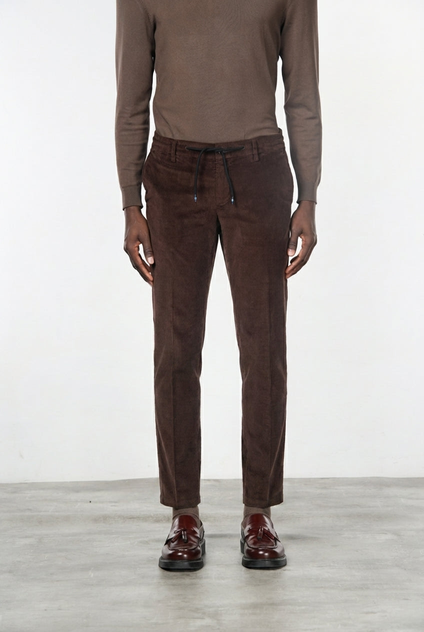 Milano Jogger men’s chino pants in 500-wale corduroy, extra slim fit