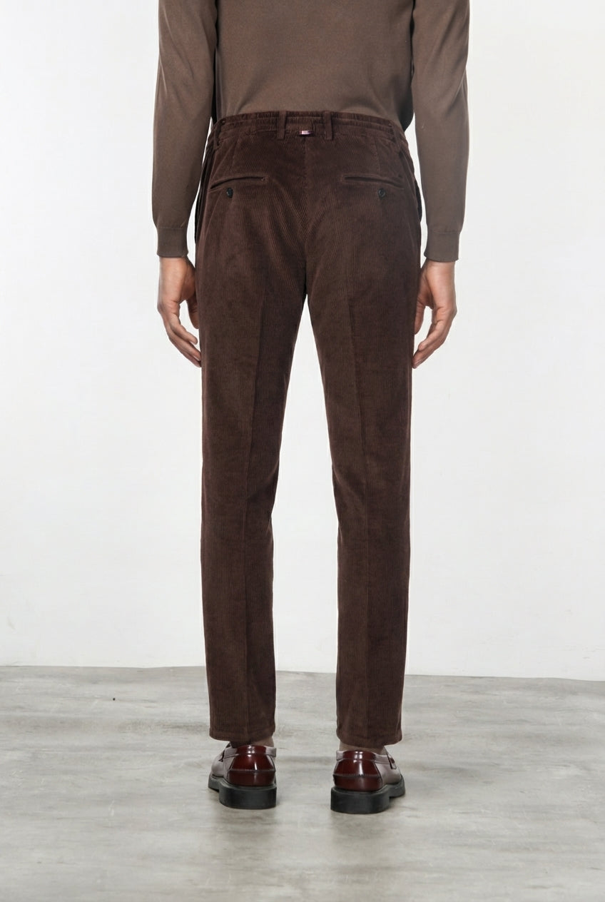 Milano Jogger men’s chino pants in 500-wale corduroy, extra slim fit