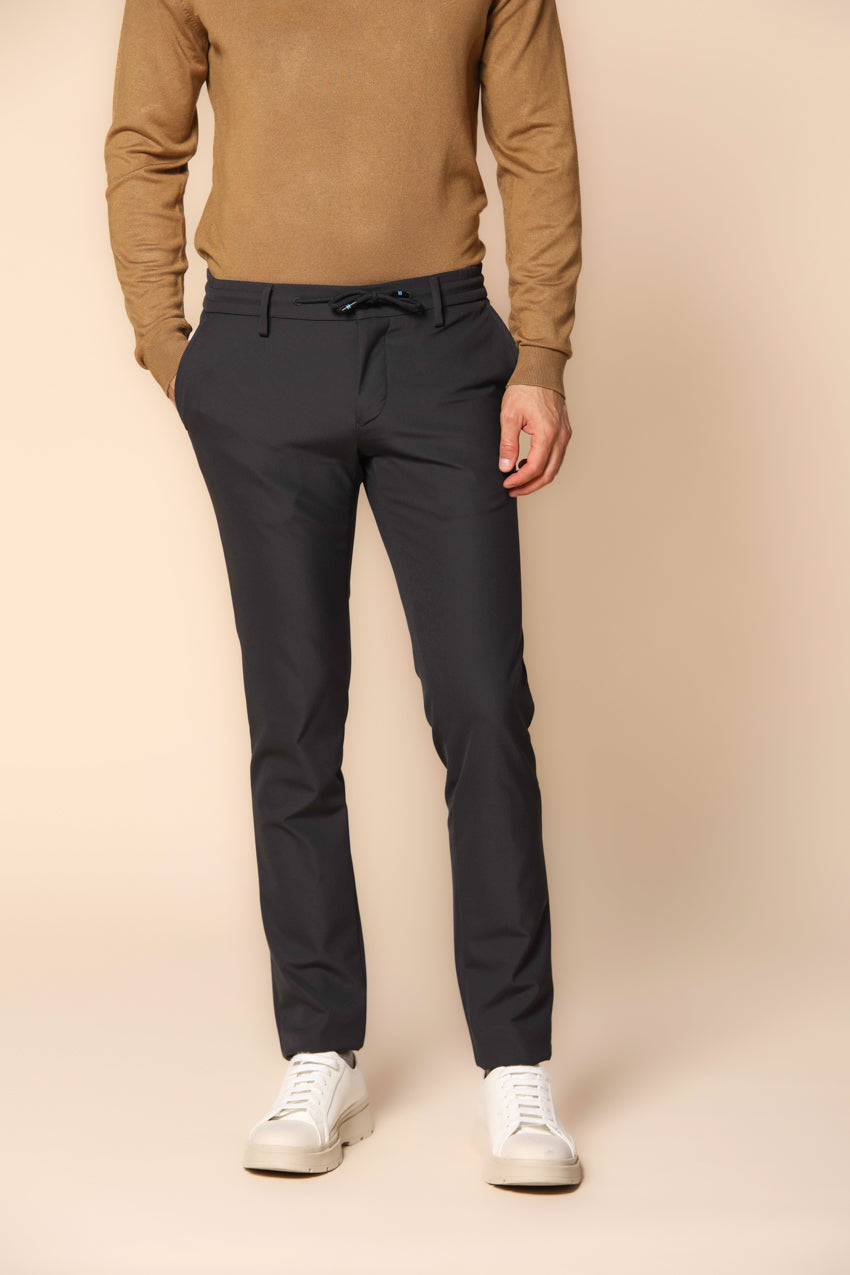 Foto 1 Milano Jogger pantalone chino uomo in jersey tecnico extra slim fit