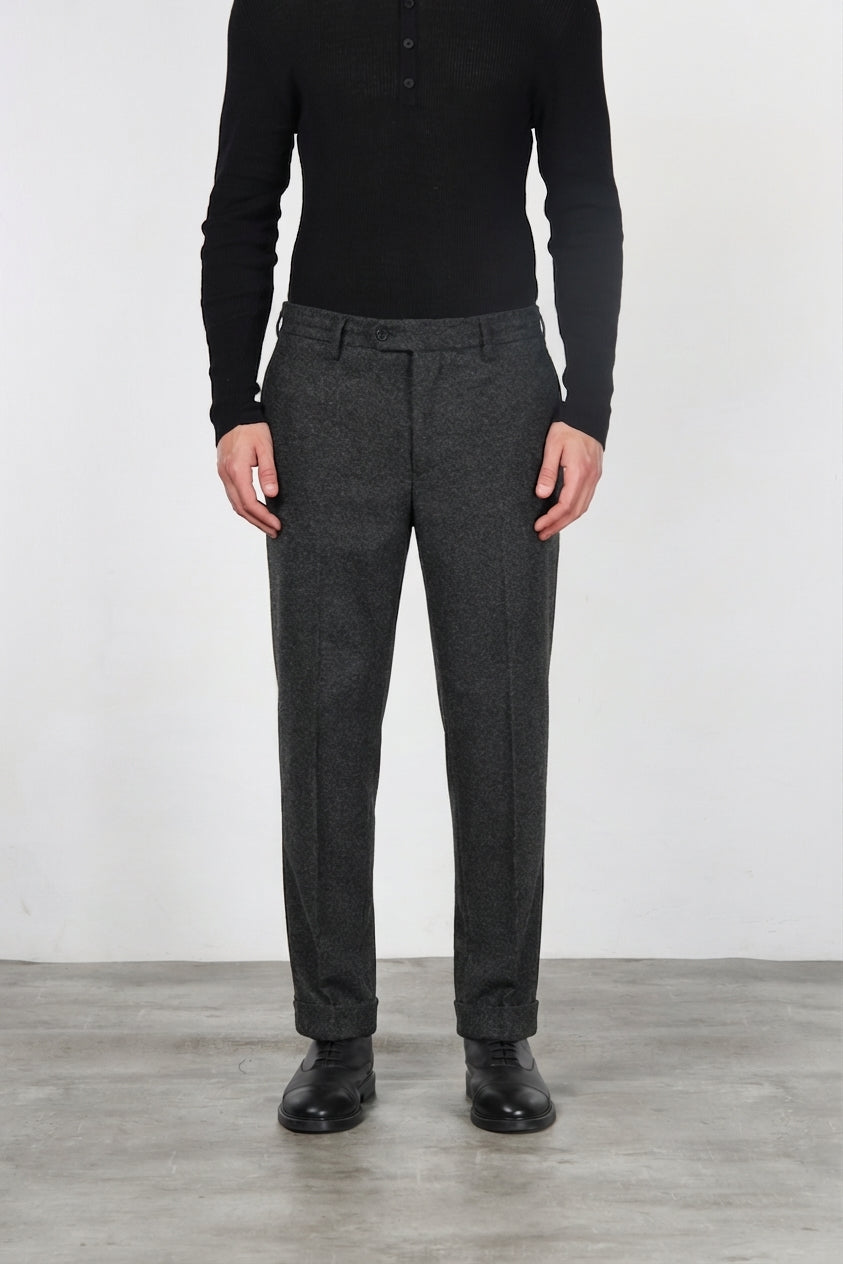 Chelsea men’s chino pants in flannel jersey with relaxed fit