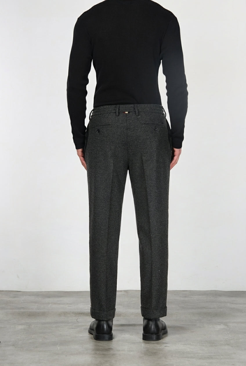 Chelsea men’s chino pants in flannel jersey with relaxed fit
