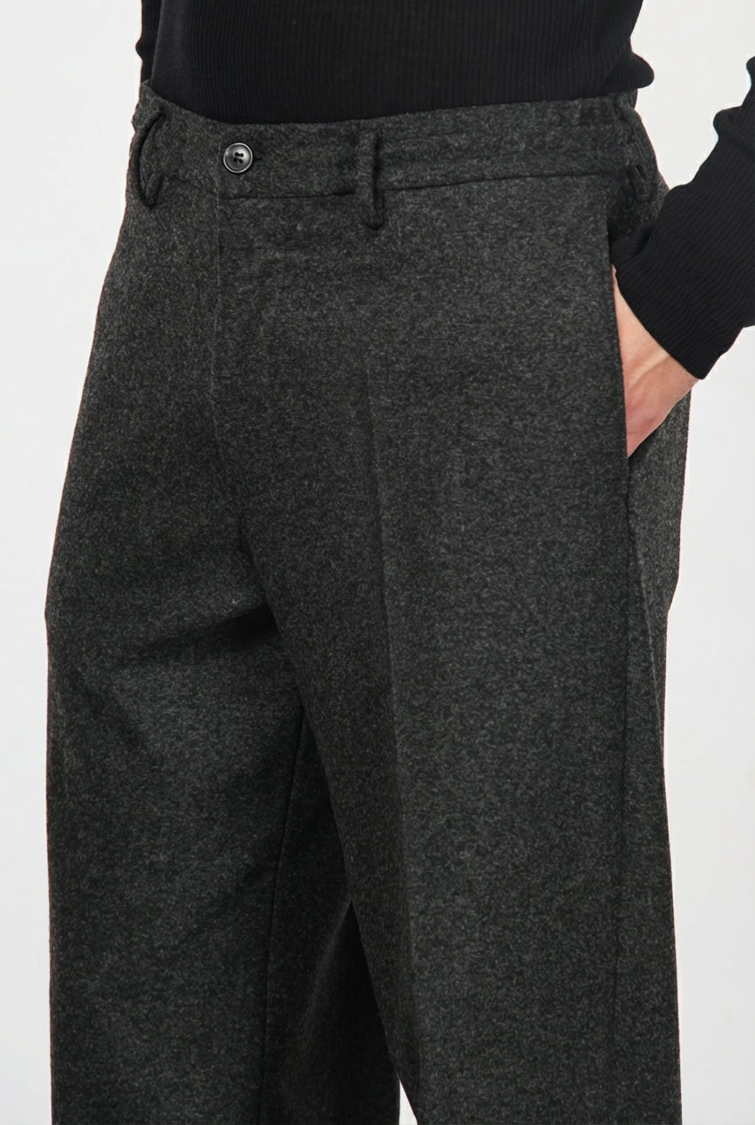 Chelsea men’s chino pants in flannel jersey with relaxed fit