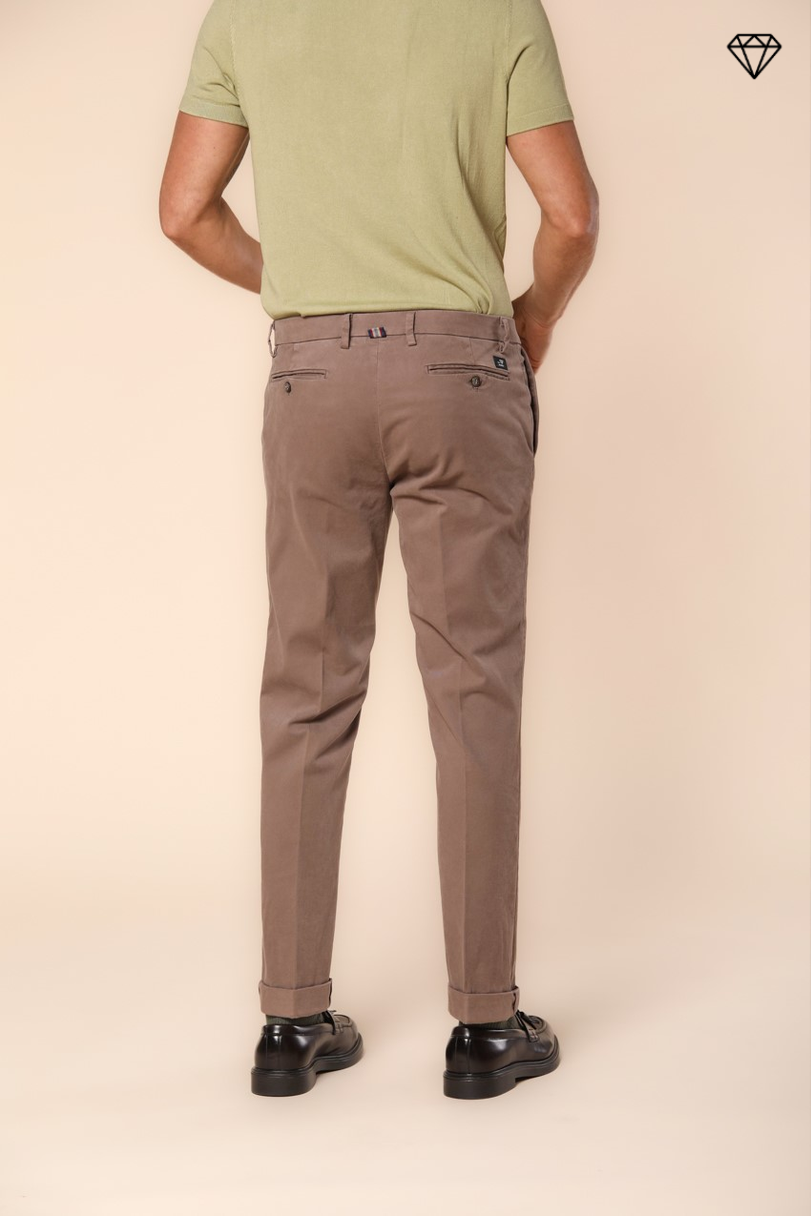 New York Herren Chino Hose aus Gabardine Stretch Regular Fit ①.