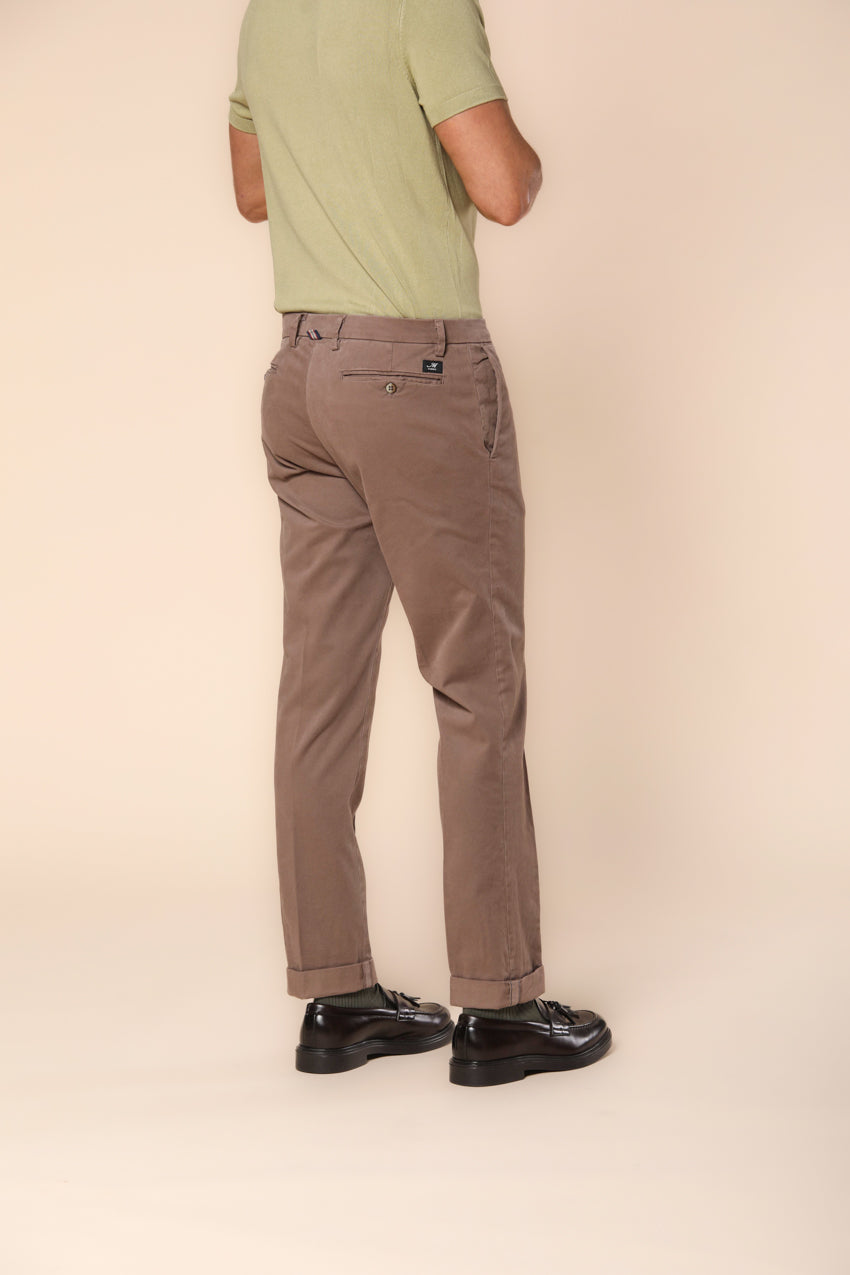 New York Herren Chino Hose aus Gabardine Stretch Regular Fit ①.