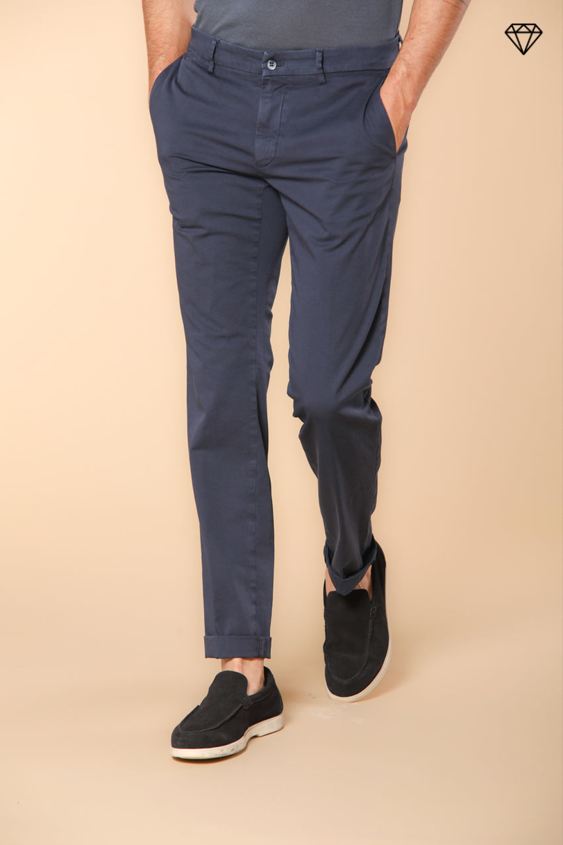 New York men's chino pants in stretch satin regular fit ①