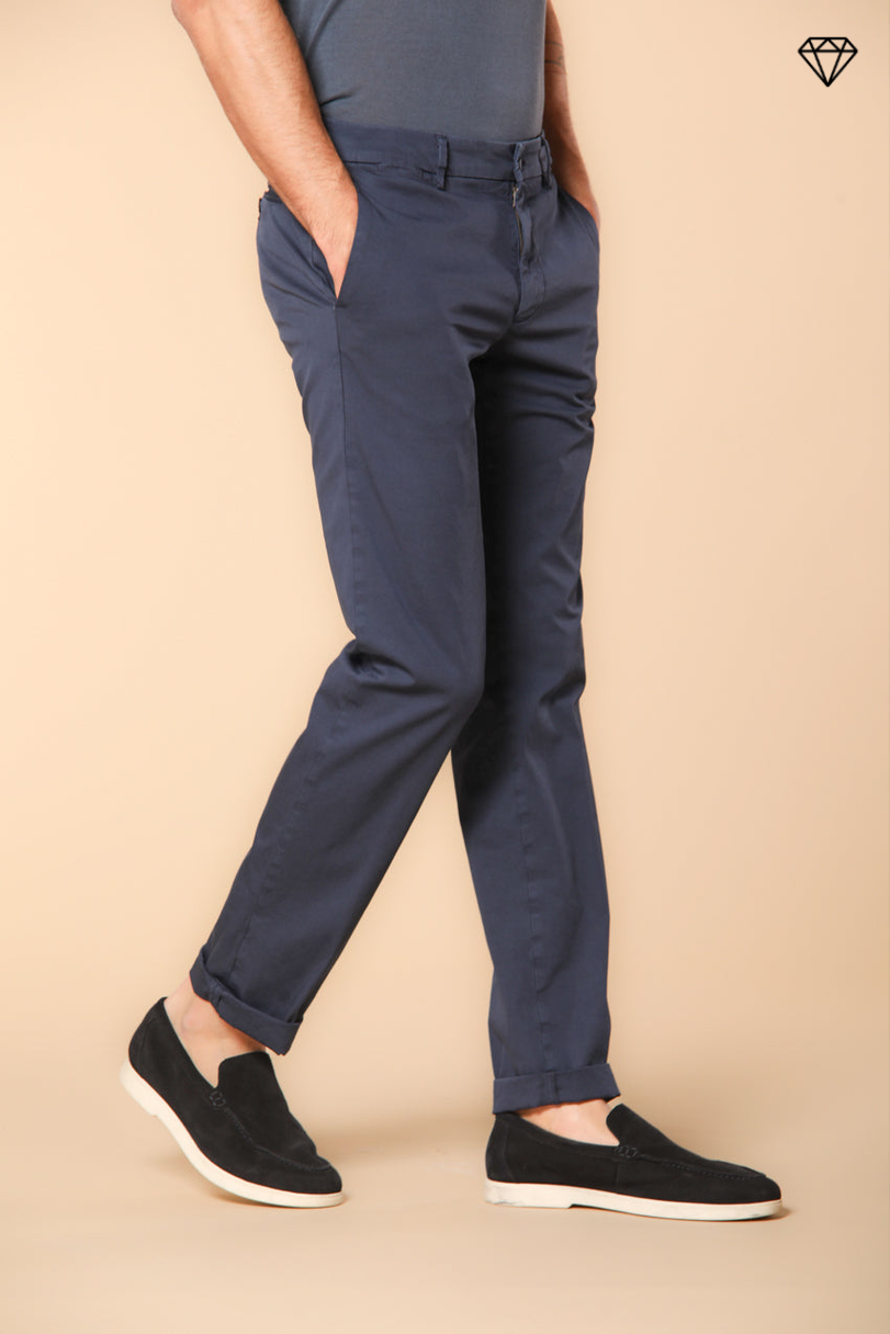 New York men's chino pants in stretch satin regular fit ①