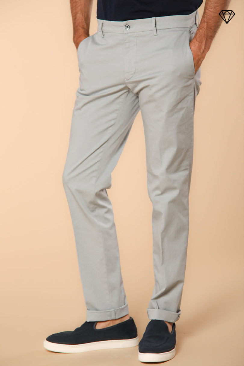 New York pantalon chino homme en satin stretch coupe Regular ①