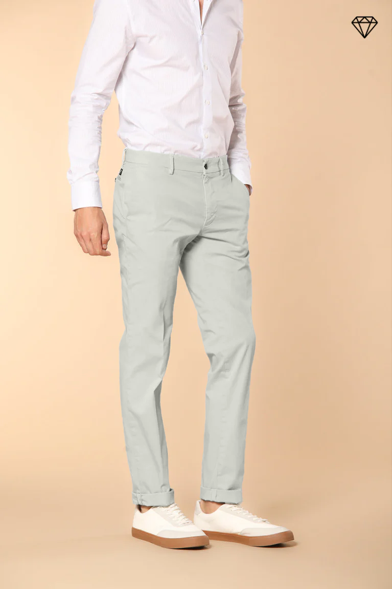 New York men's chino pants in stretch satin regular fit  ①