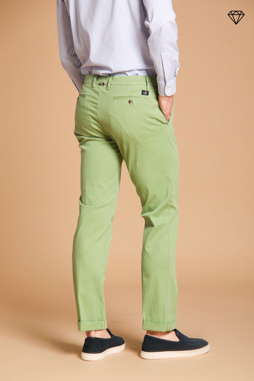New York men's chino pants in stretch satin regular fit ①