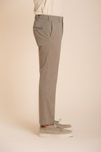 New York men's chino pants in stretch gabardine regular fit ①