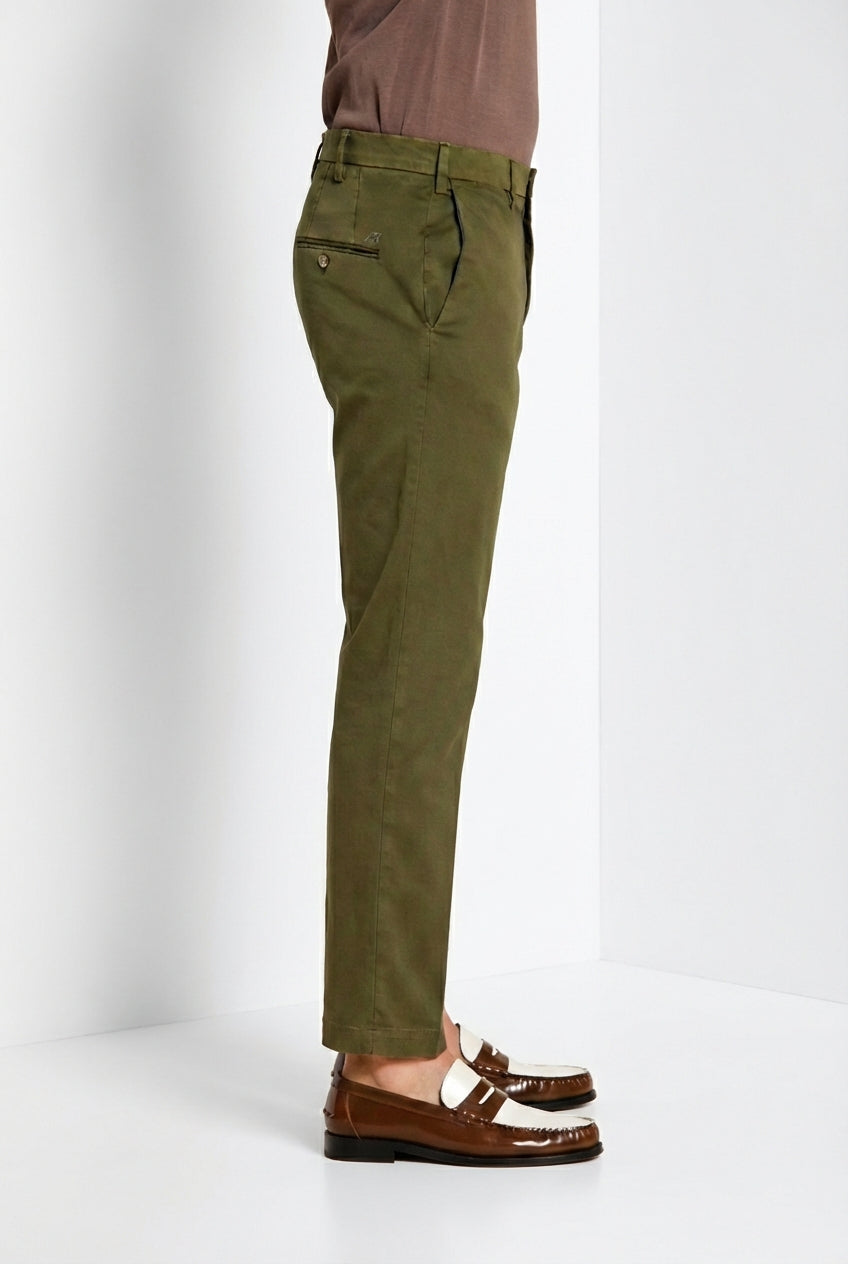 New York men's chino pants in stretch gabardine regular fit ①