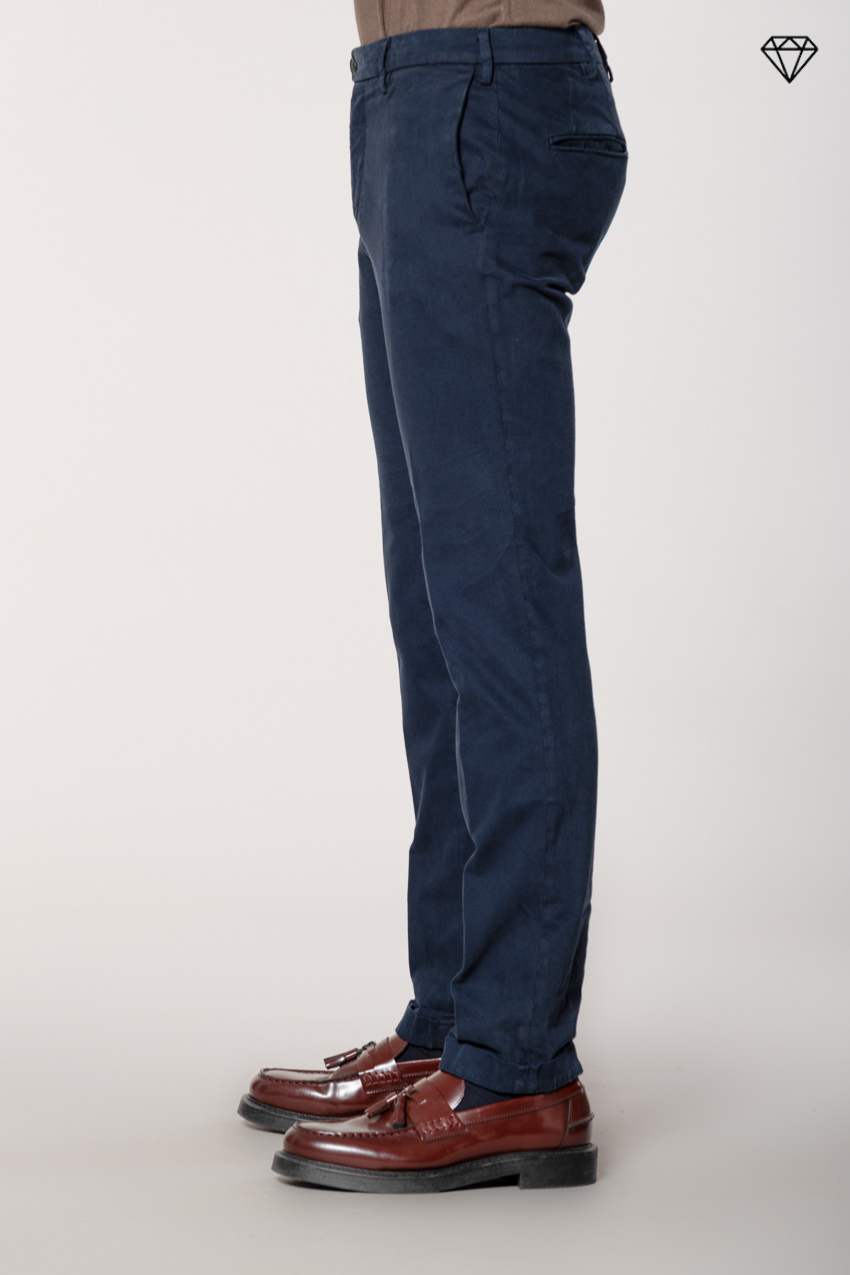 New York Sartoriale Herren Chinohose maßgeschneidert aus Baumwolle und Wolle Regular Fit ①