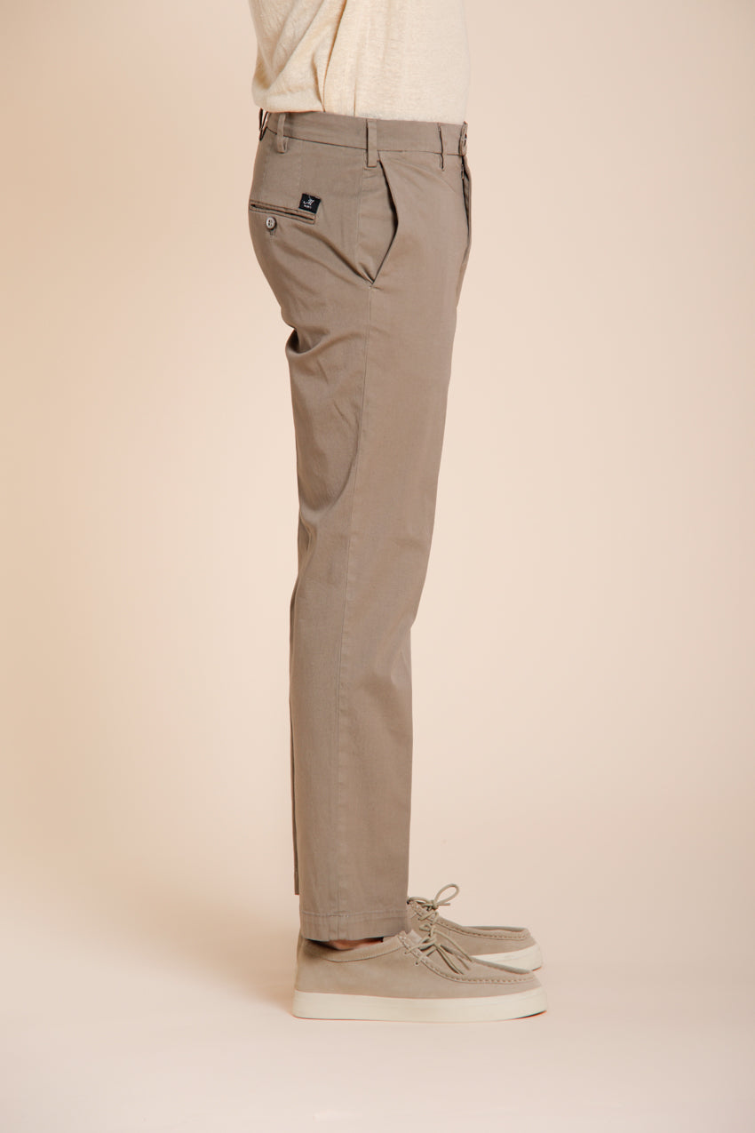 New York men's chino pants in stretch gabardine regular fit ①