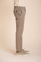 New York men's chino pants in stretch gabardine regular fit ①