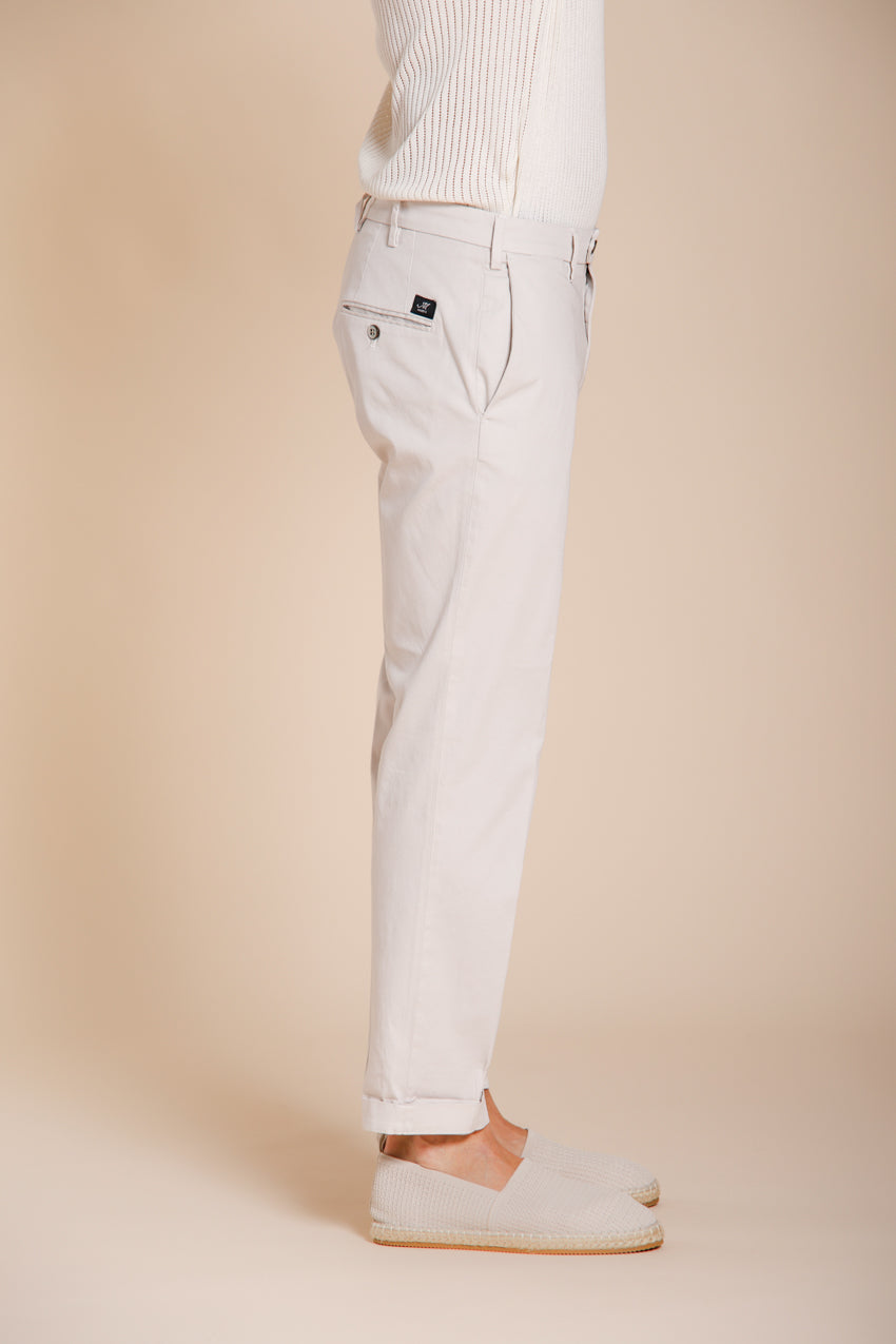 New York men's chino pants in stretch gabardine regular fit ①