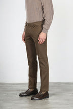 New York men's chino pants in stretch gabardine, regular fit
