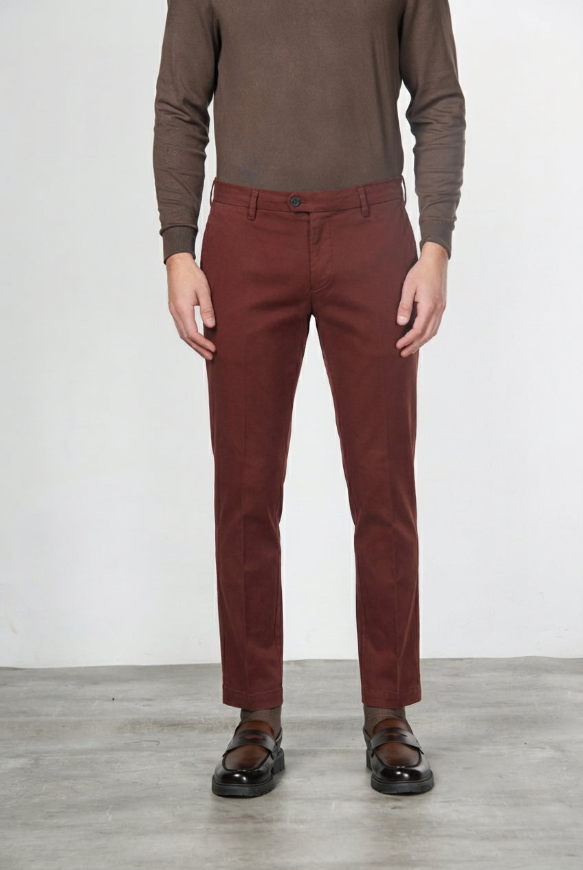 New York men’s chino pants in cotton and wool gabardine with regular fit