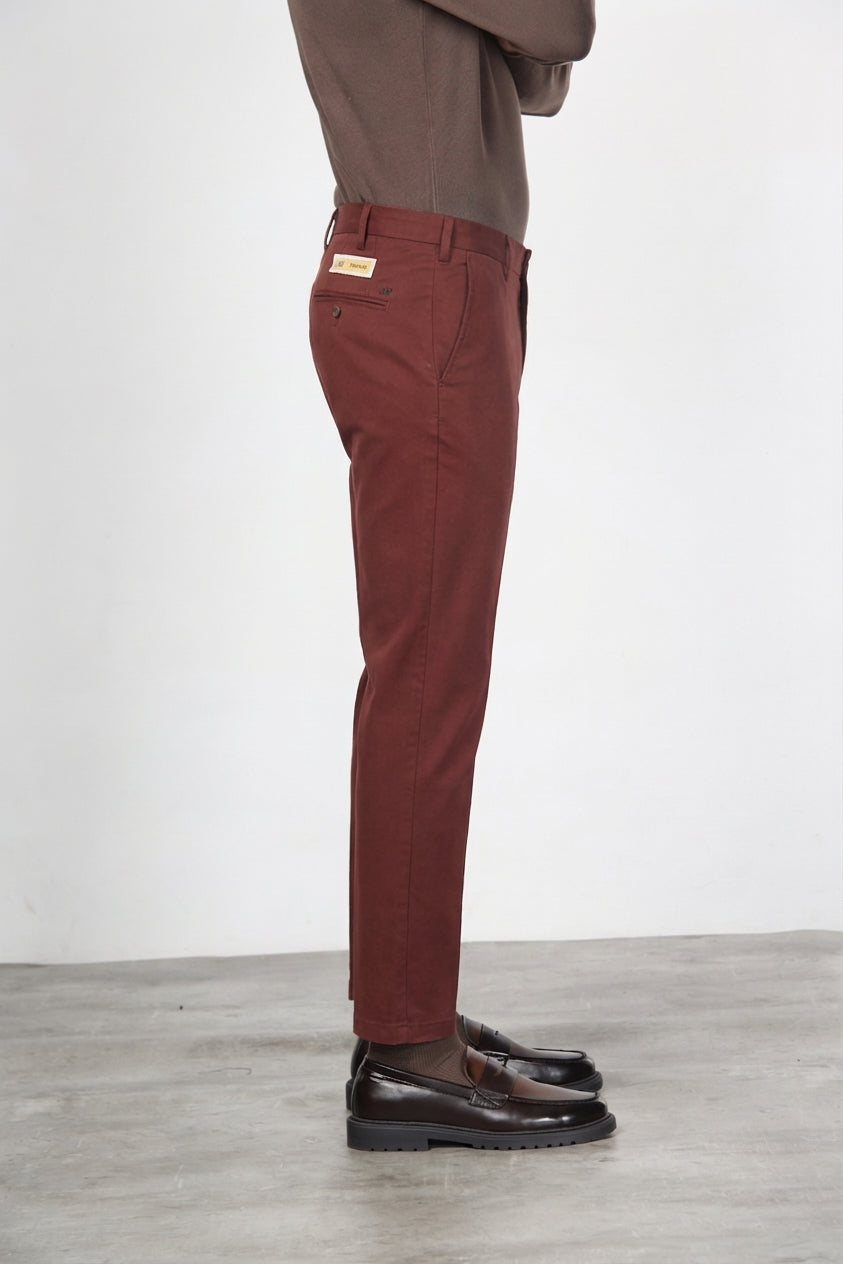 New York men’s chino pants in cotton and wool gabardine with regular fit