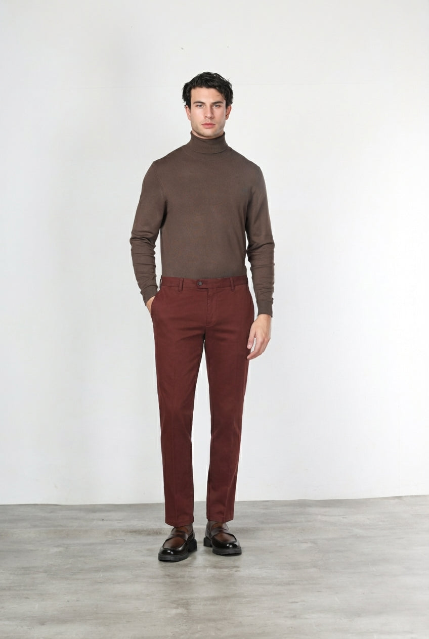 New York men’s chino pants in cotton and wool gabardine with regular fit