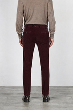 New York Chinohose für Herren aus stretchigem 2000-Rippen-Samt mit regular fit ①
