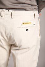 Foto 4 New York Time 2 Pinces pantalone chino uomo in resca tinto filo cashmere regular fit