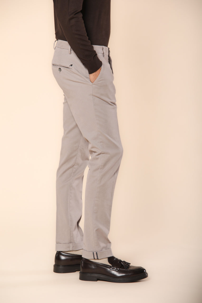 Milano pantalon chino homme  en gabardine stretch coupe extra slim  ①