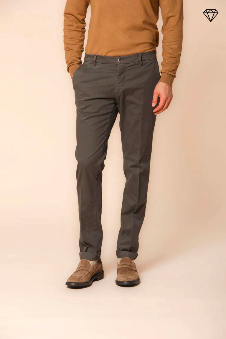 Milano Herren Chino Hose aus Gabardine Stretch extra slim Fit  ①.