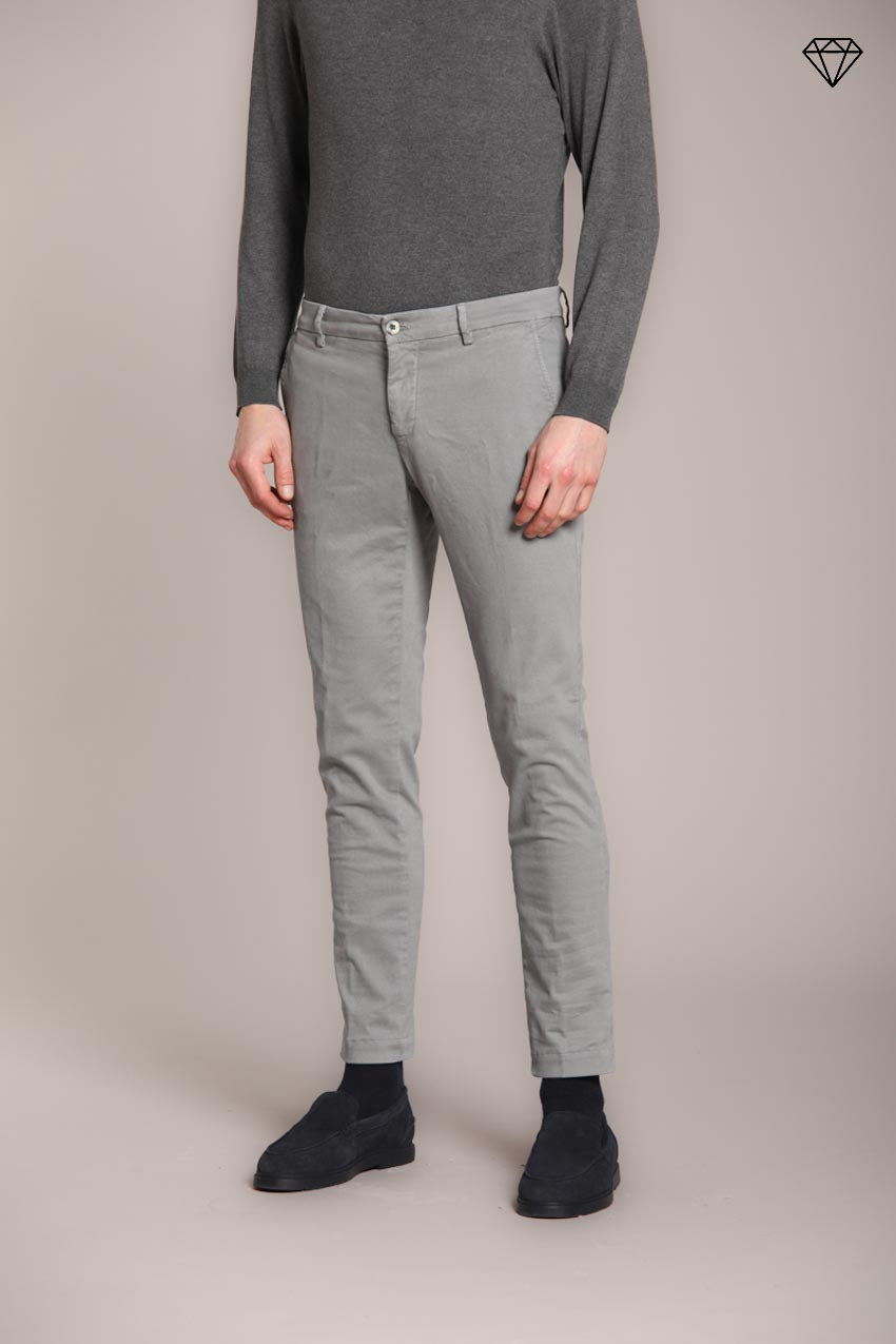 Foto 1 Milano pantalone chino uomo in gabardina stretch extra slim fit ①