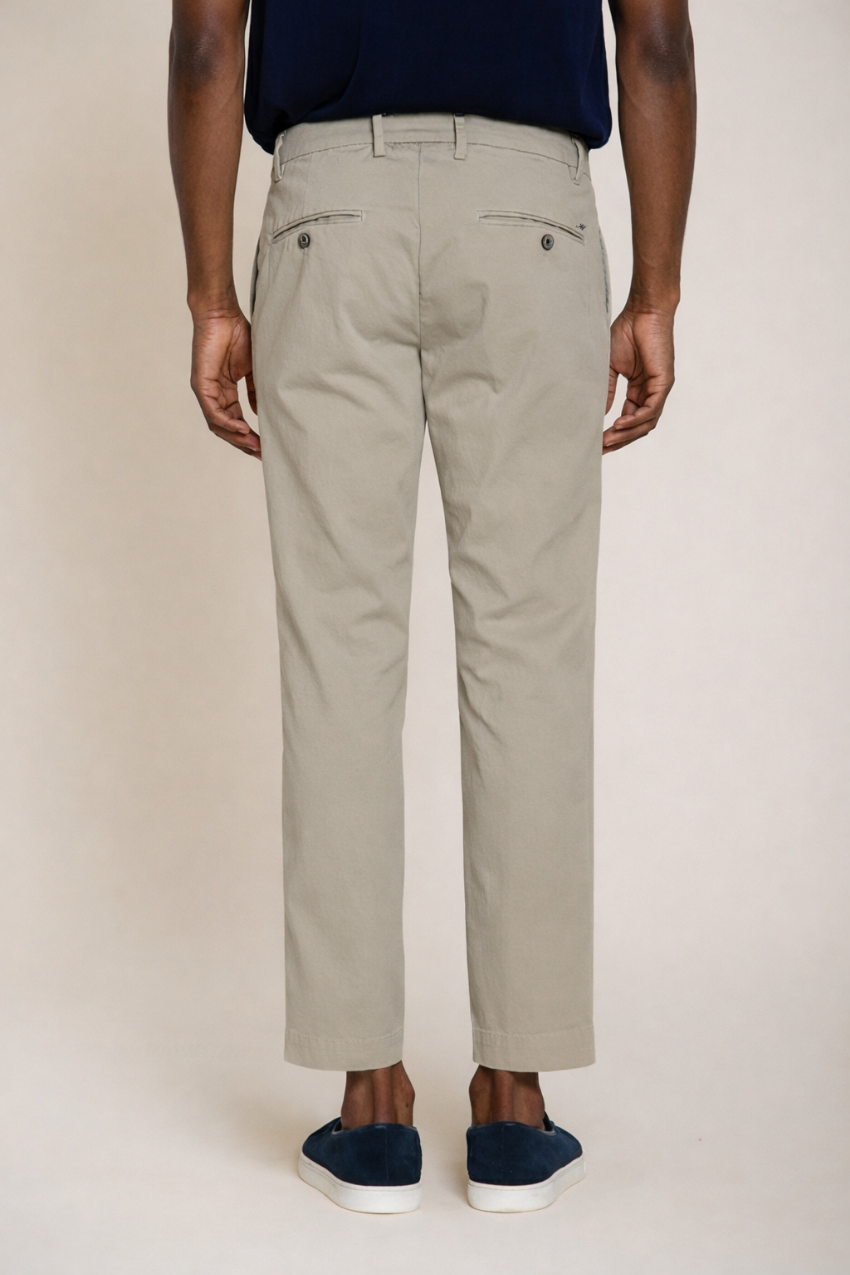 Milano pantalone chino uomo in gabardina stretch extra slim fit ①