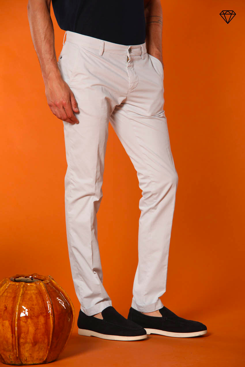 Milano Pantalon chino homme en Coton Pima Extra slim fit ①
