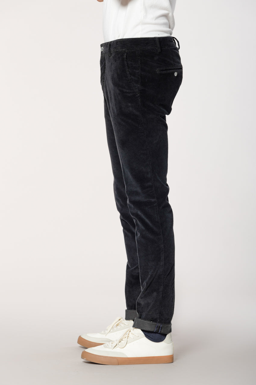 Milano men's chino pants in 500-line corduroy extra slim fit
